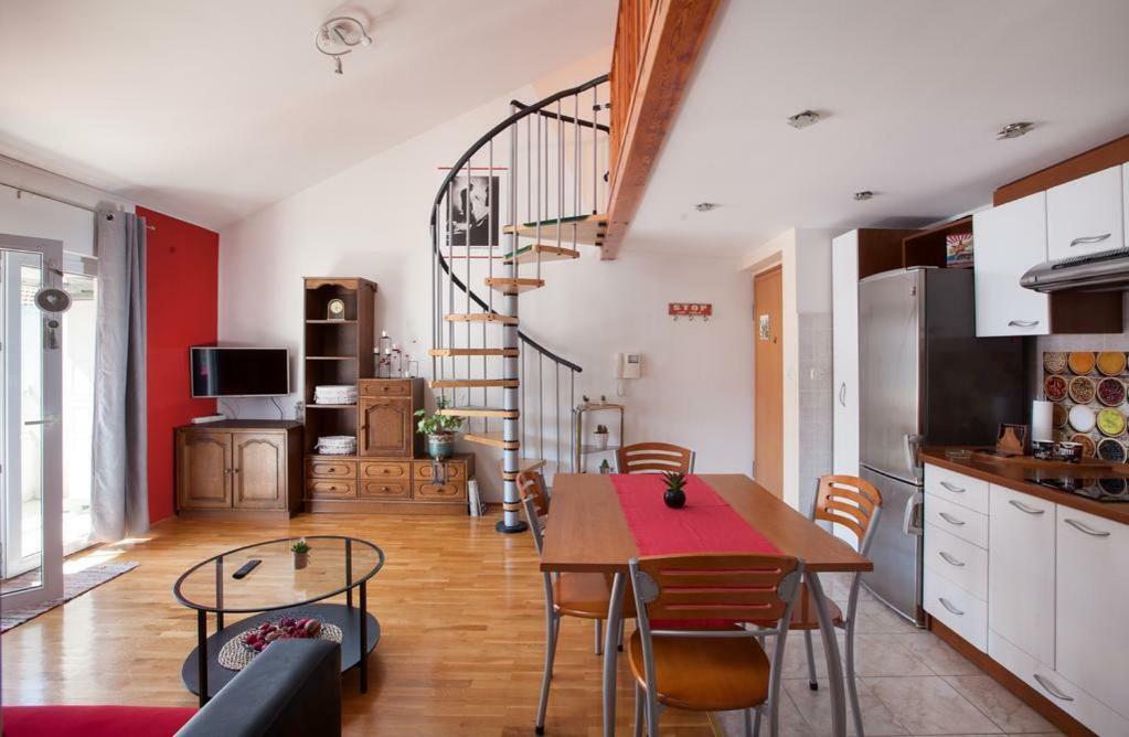 Litorian Makarska Apartment Luaran gambar