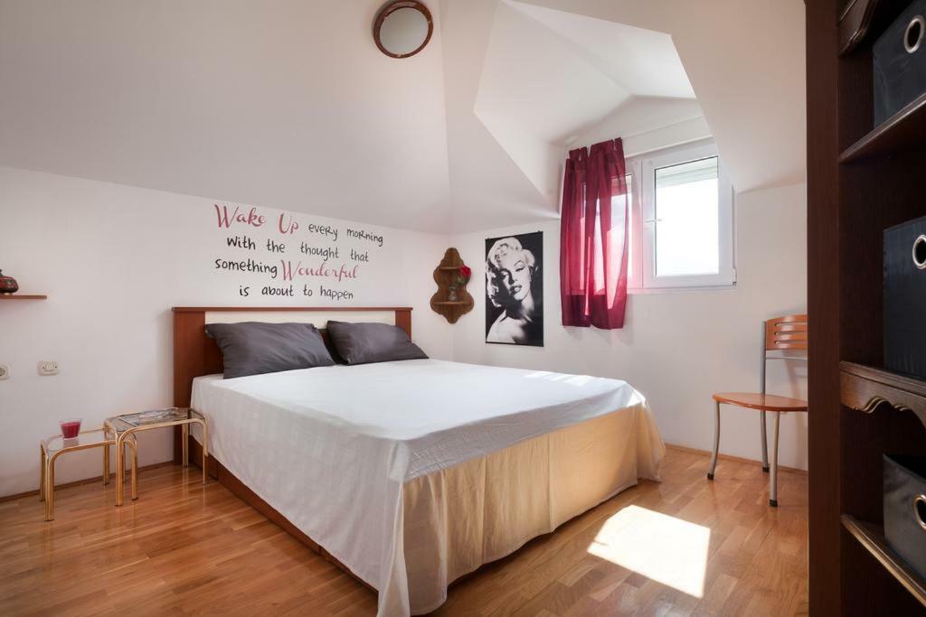Litorian Makarska Apartment Luaran gambar